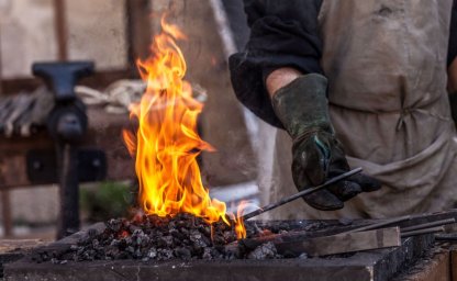 Building a blacksmith's furnace: Practical advice